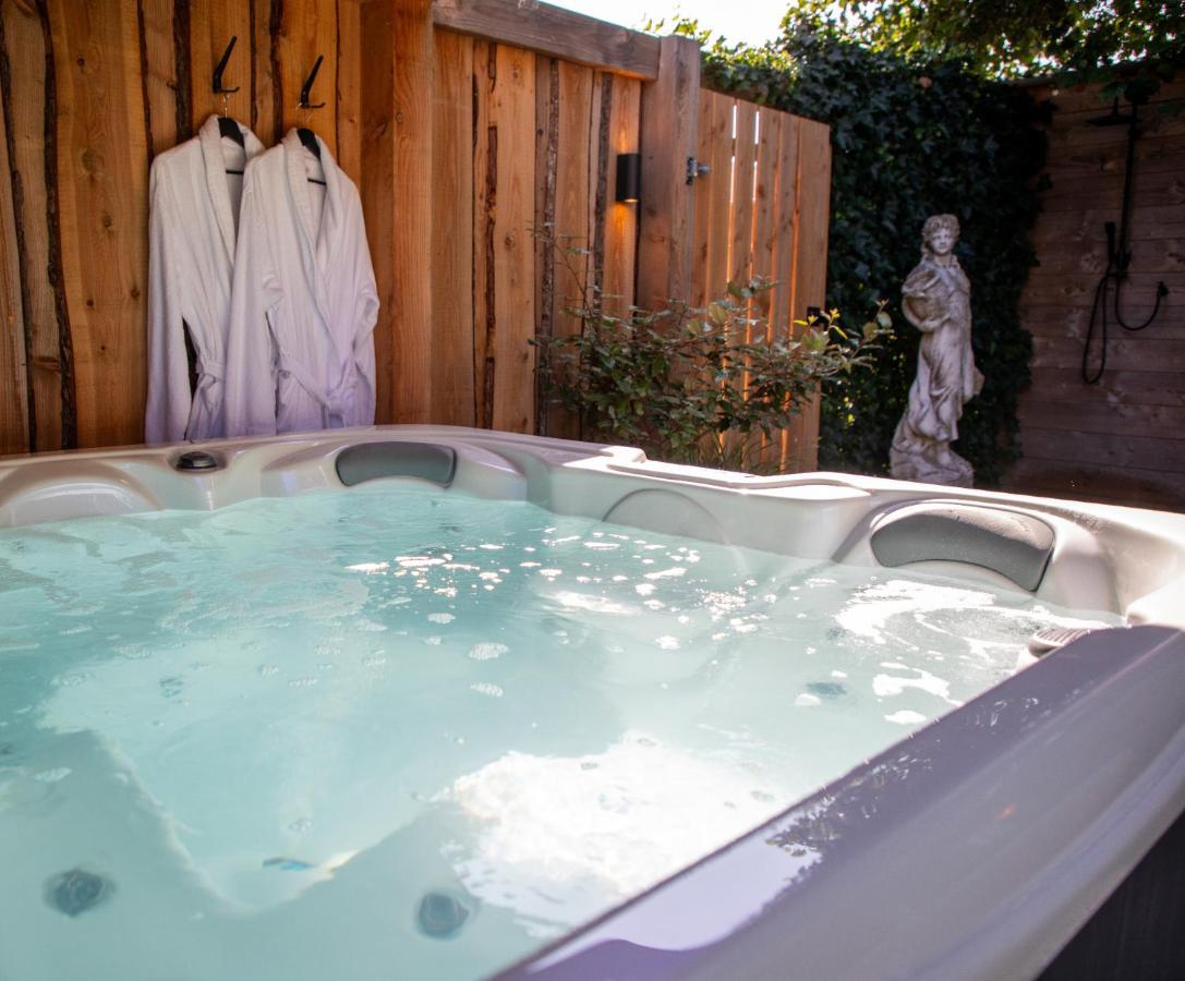 B&B Joli Met Prive Wellness Wemeldinge Dış mekan fotoğraf